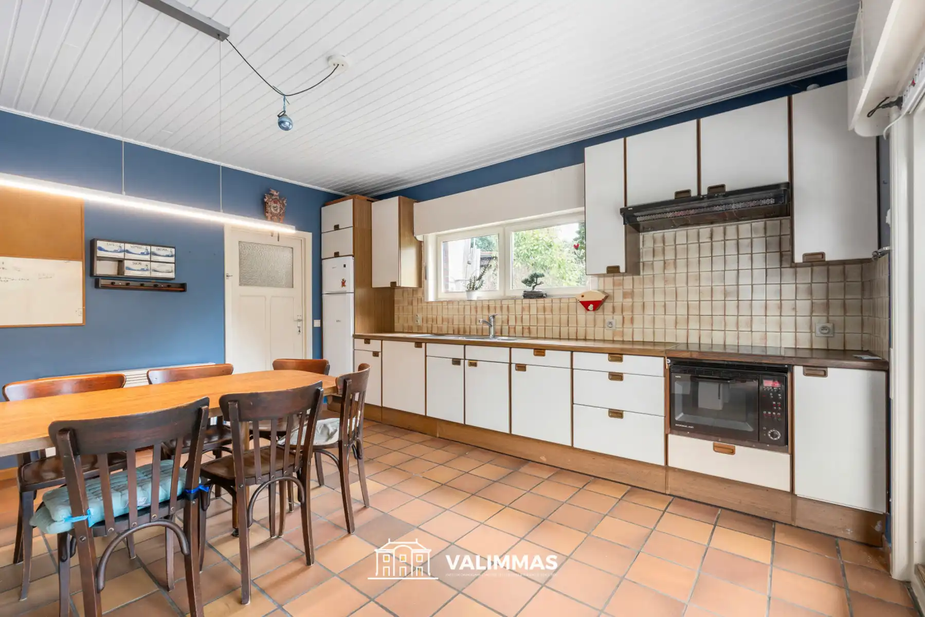 Charmante en instapklare woning met garage en mooie tuin... foto 6