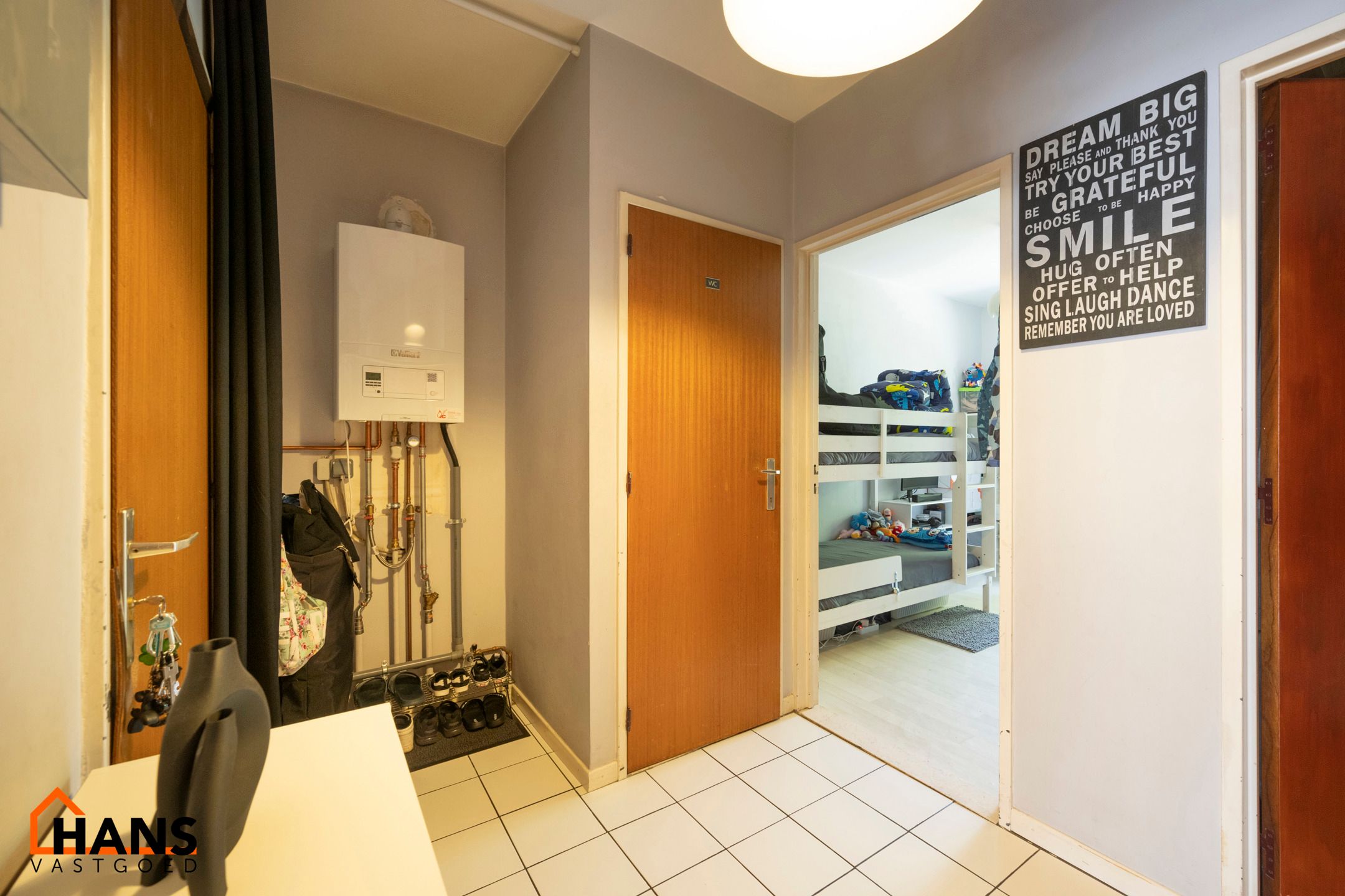 Appartement op de 2de verdieping met mogelijkheid tot huren van garagebox. foto 7