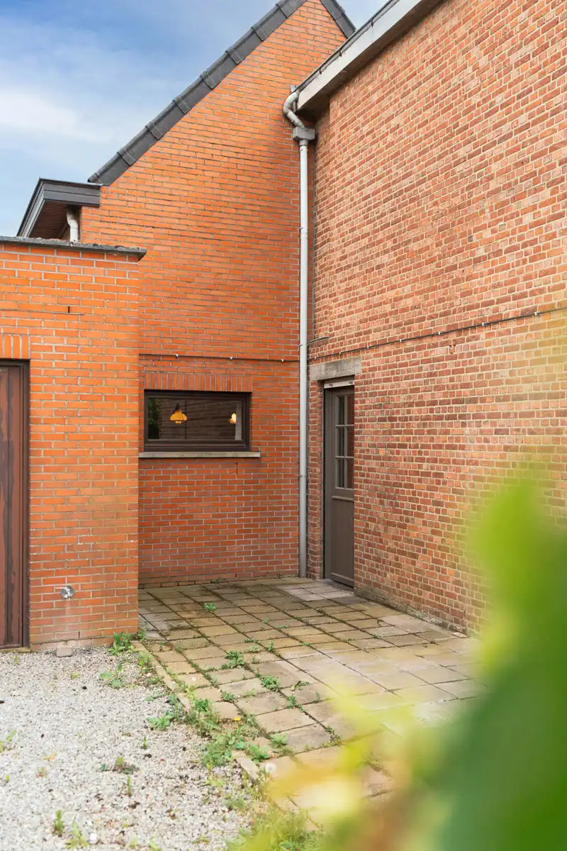 Gezellige, te renoveren woning met leuke tuin op toplocatie  foto 25