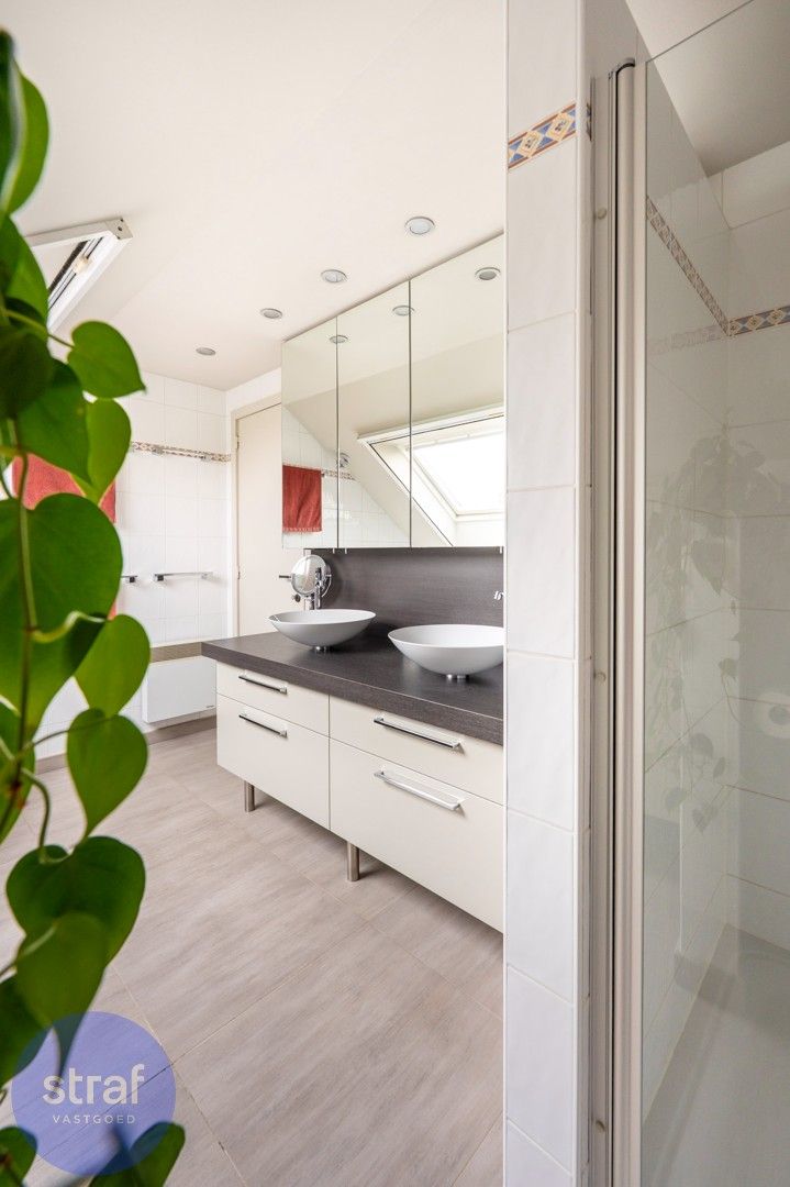 Kei toffe duplex met 2 slpk en zicht op het Sint-Annabos foto 16