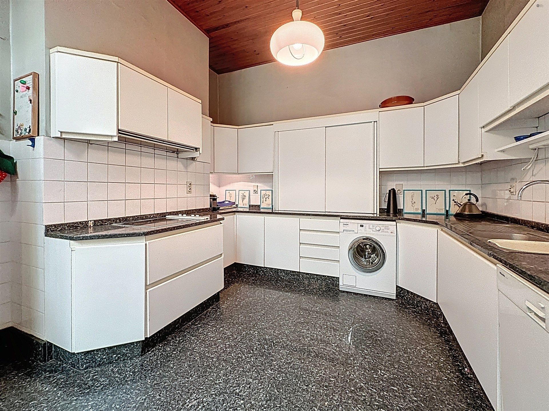 Herenhuis met tuin en aanpalende woning  foto 6