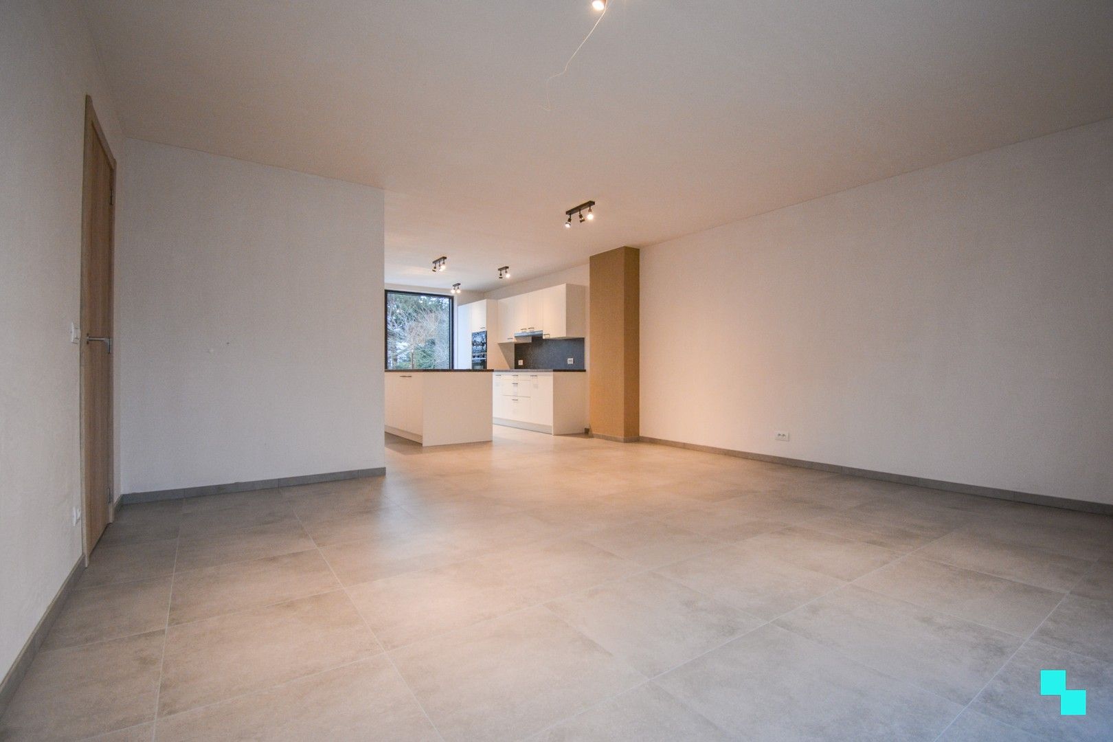 Nieuwbouwappartement via budgethuren te Houthulst foto 4