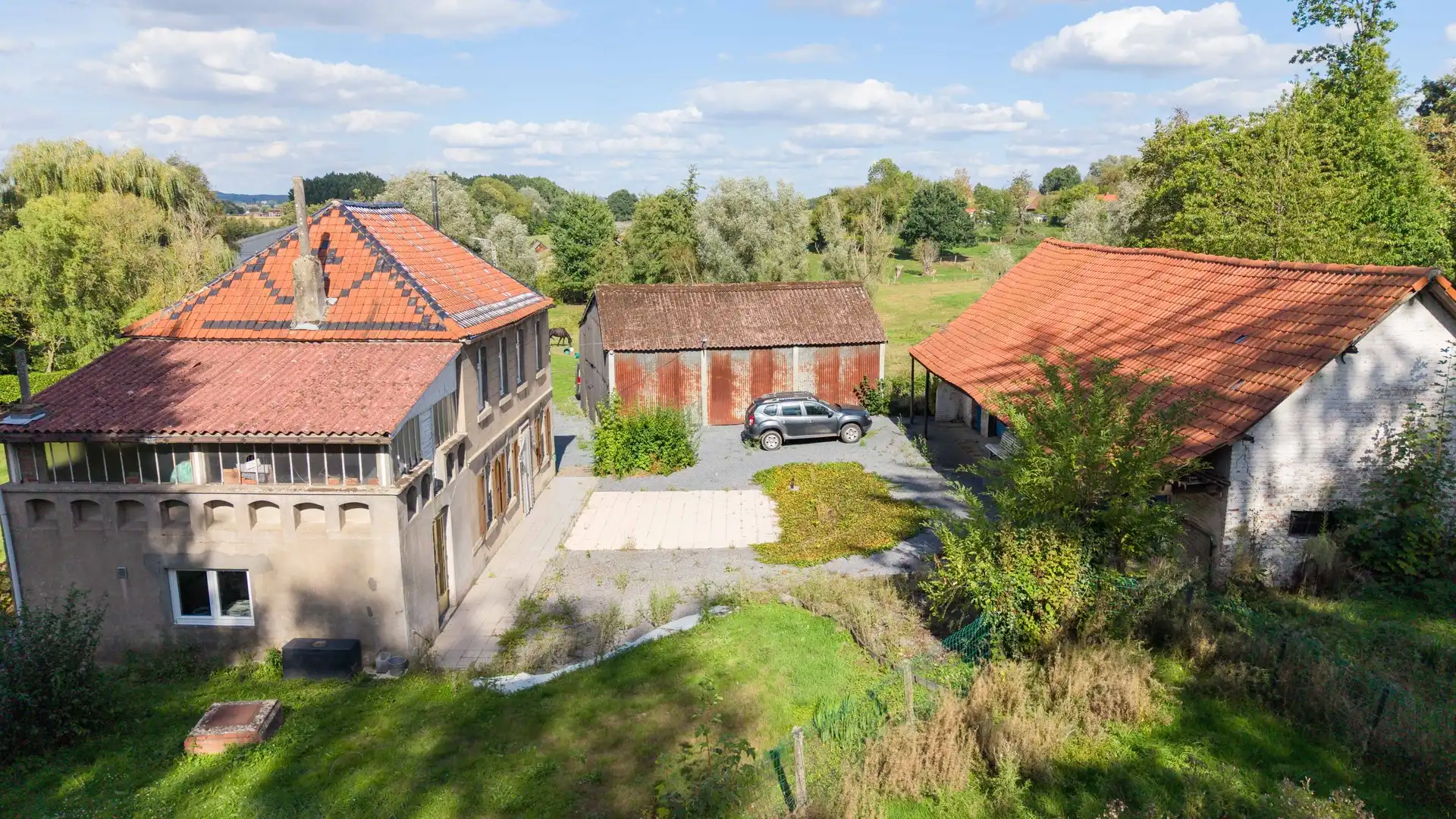 MAISON AVEC DEPENDANCES ET TERRAINS| WONING MET BIJGEBOUWEN EN GROND | 18.240 m² foto 3