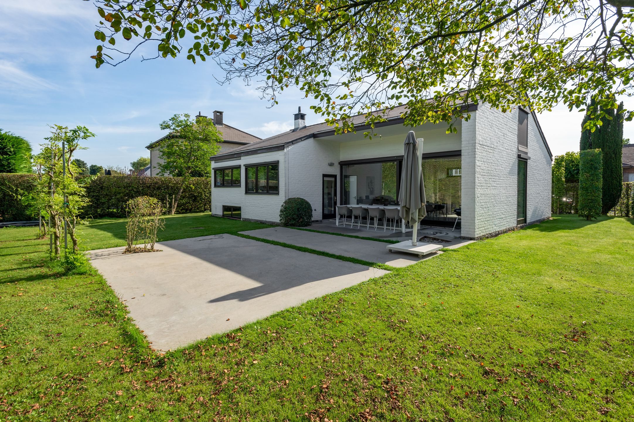 Modernistische villa met rijke lichtinval en in een groene, rustige omgeving  foto 10