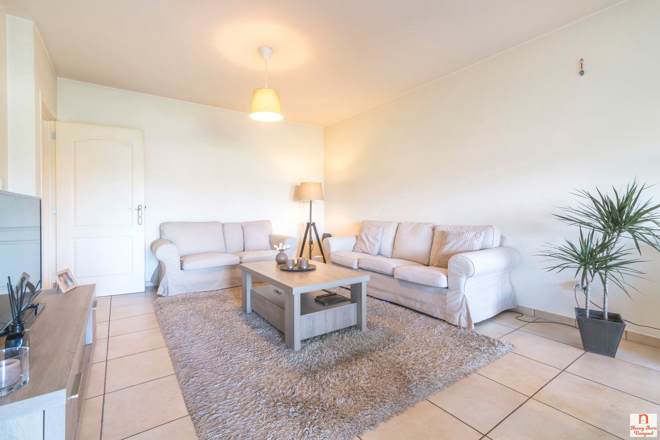 Lichtrijk gelijkvloers appartement met tuinzicht in Kuringen foto 5