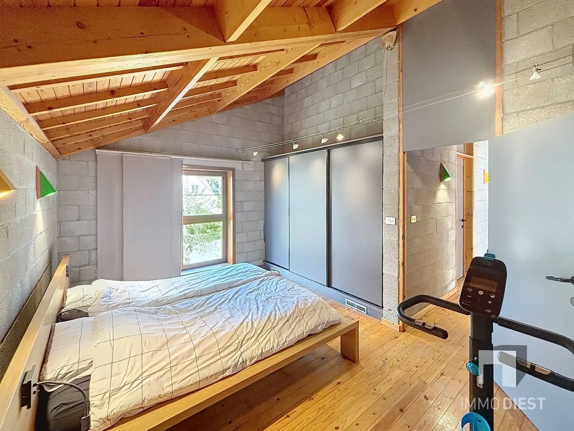 Bijzondere woning, lichtrijk, open en 3 slaapkamers foto 30