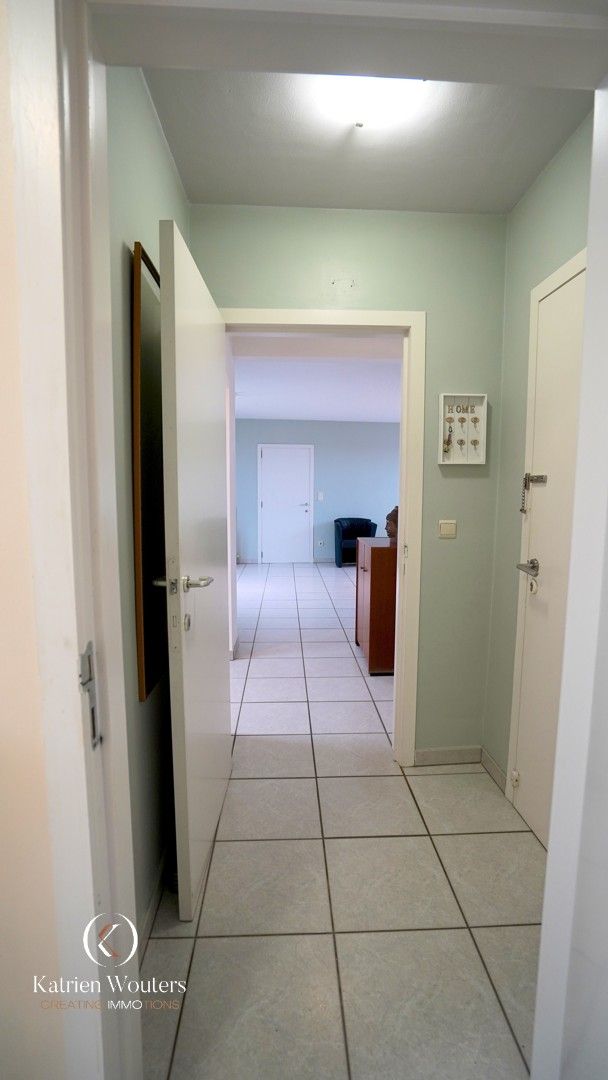 Centraal gelegen appartement met autostaanplaats foto 6