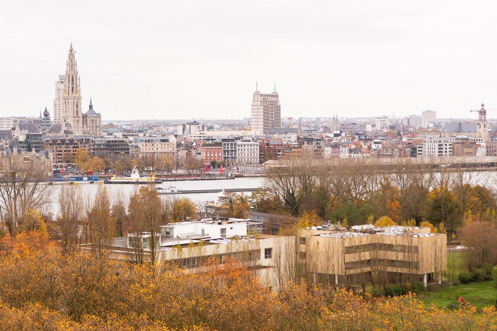 Appartement op de 14de verdieping met knap uitzicht foto 13