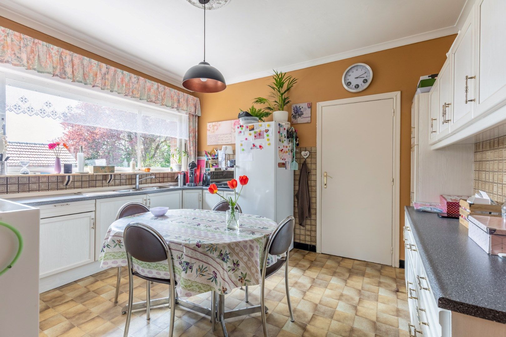 GROOT BEDRIJFSPAND MET RUIME WONING OP PERCEEL VAN 48A foto 7