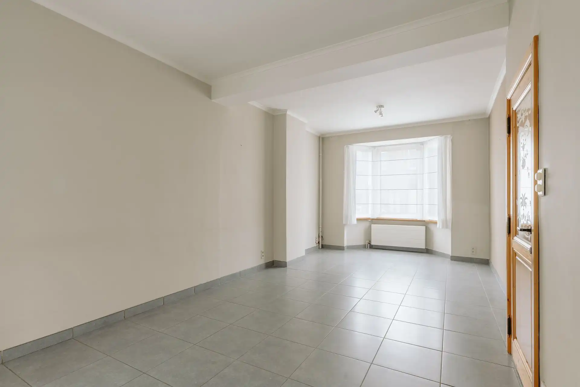 Instapklare woning in gezellige woonwijk! foto 3