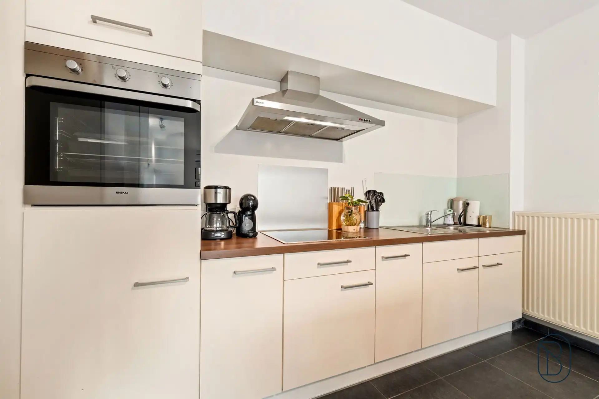 Perfect onderhouden appartement in centrum Vichte! foto 5