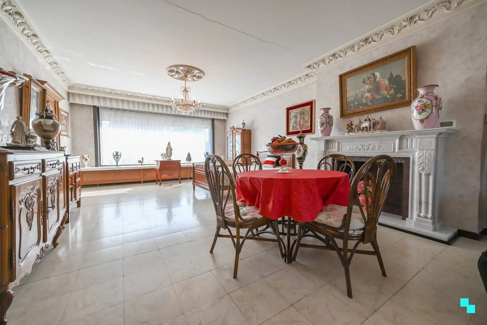 Karaktervolle woning met riante woonoppervlakte (267 m²) en tuin in Emelgem foto 7