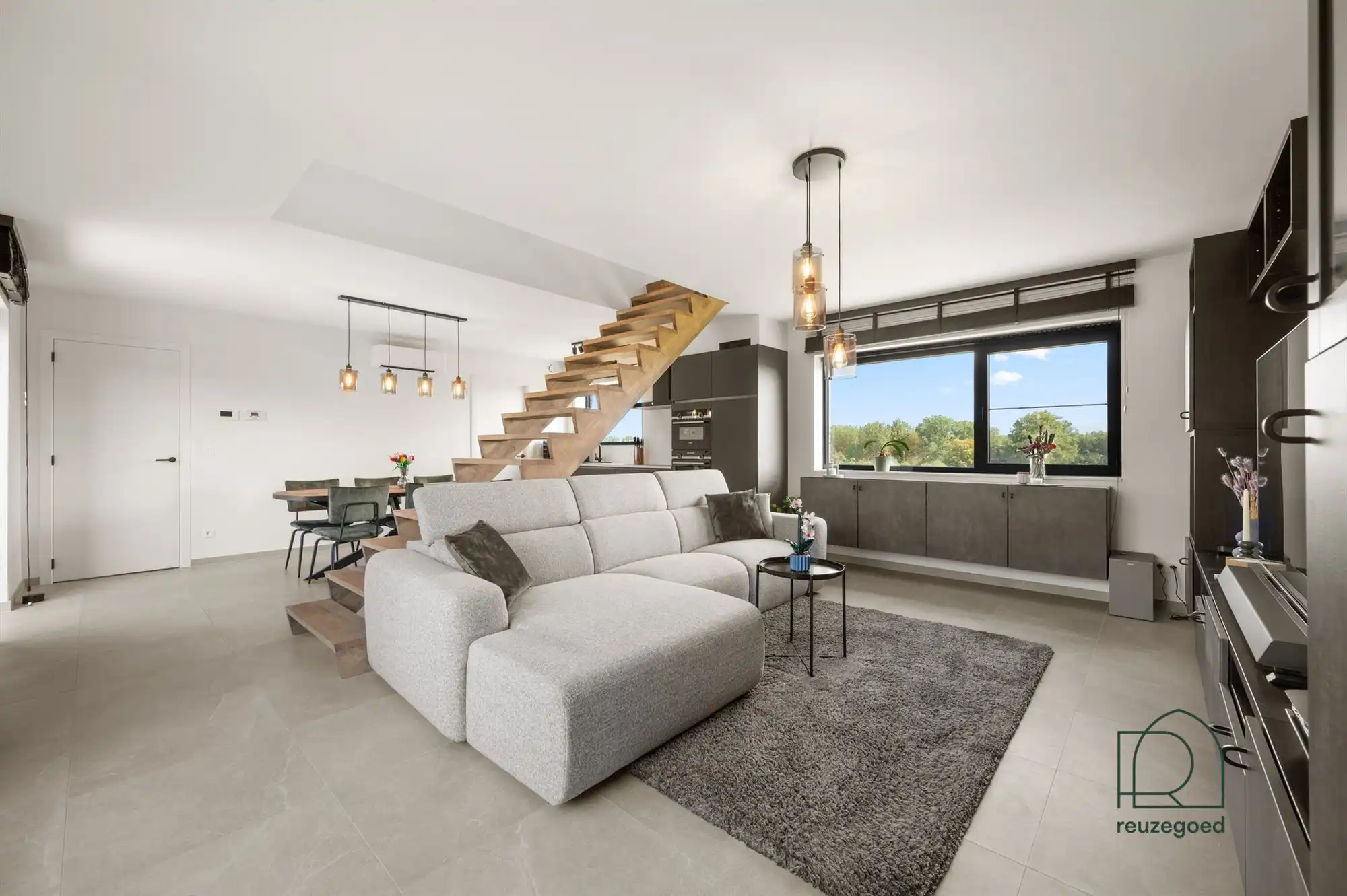 Uniek duplexappartement (3 slpk) met huisgevoel, groene daktuin en zicht op de velden in Kortessem foto 5