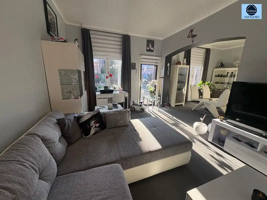 ZEER GOED GELEGEN WONING MET GARAGE EN 4 KAMERS. foto 5