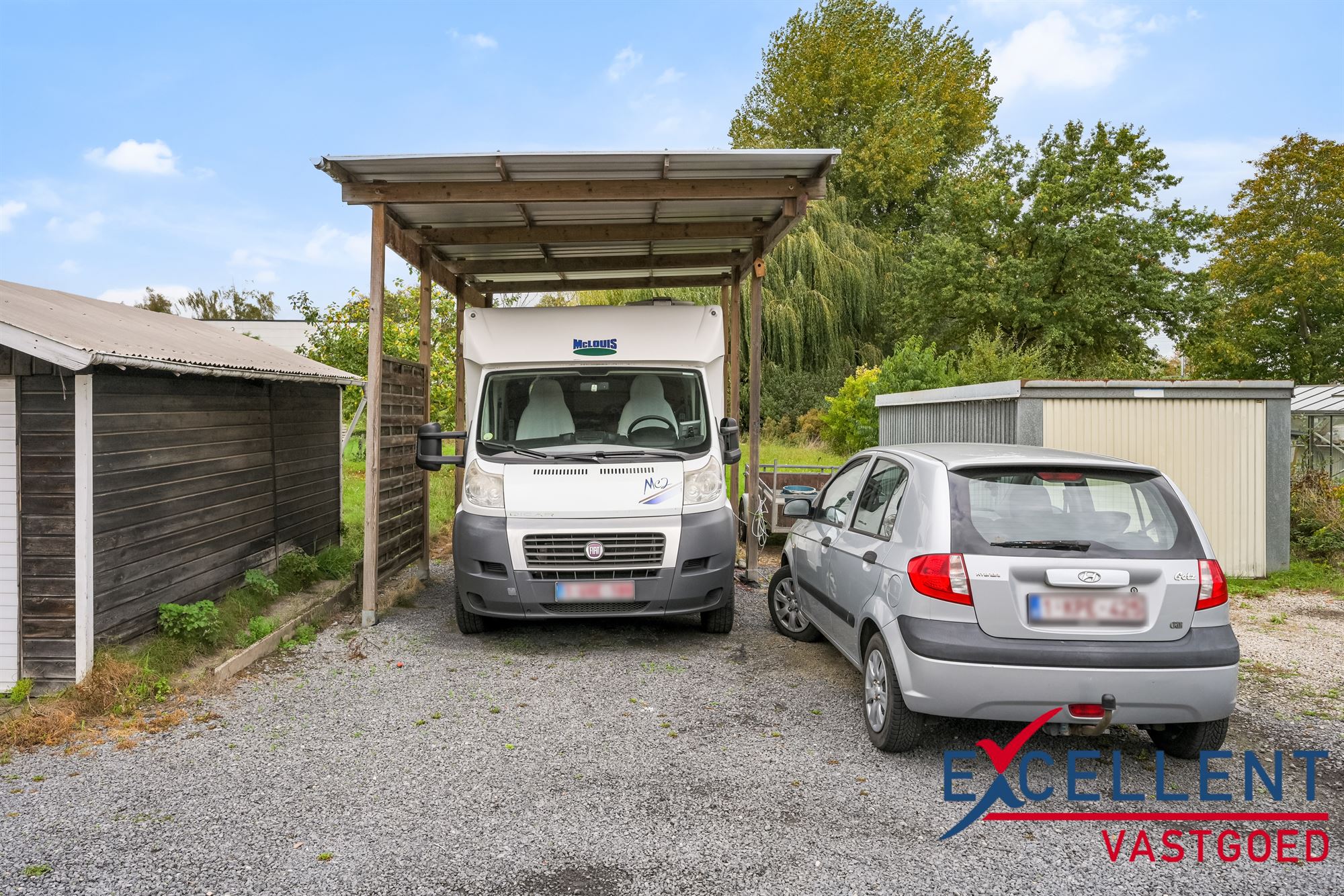 Instapklare gezinswoning centrum Deinze met achteruitweg te koop foto 15