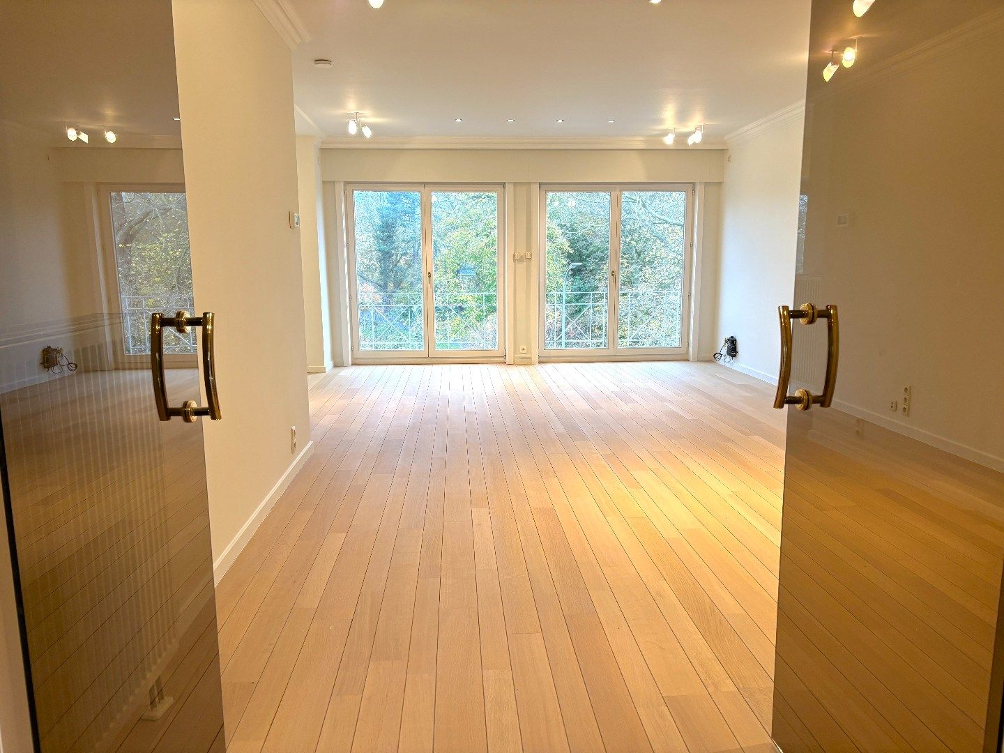 Prachtig appartement aan het park te Wevelgem! foto 3