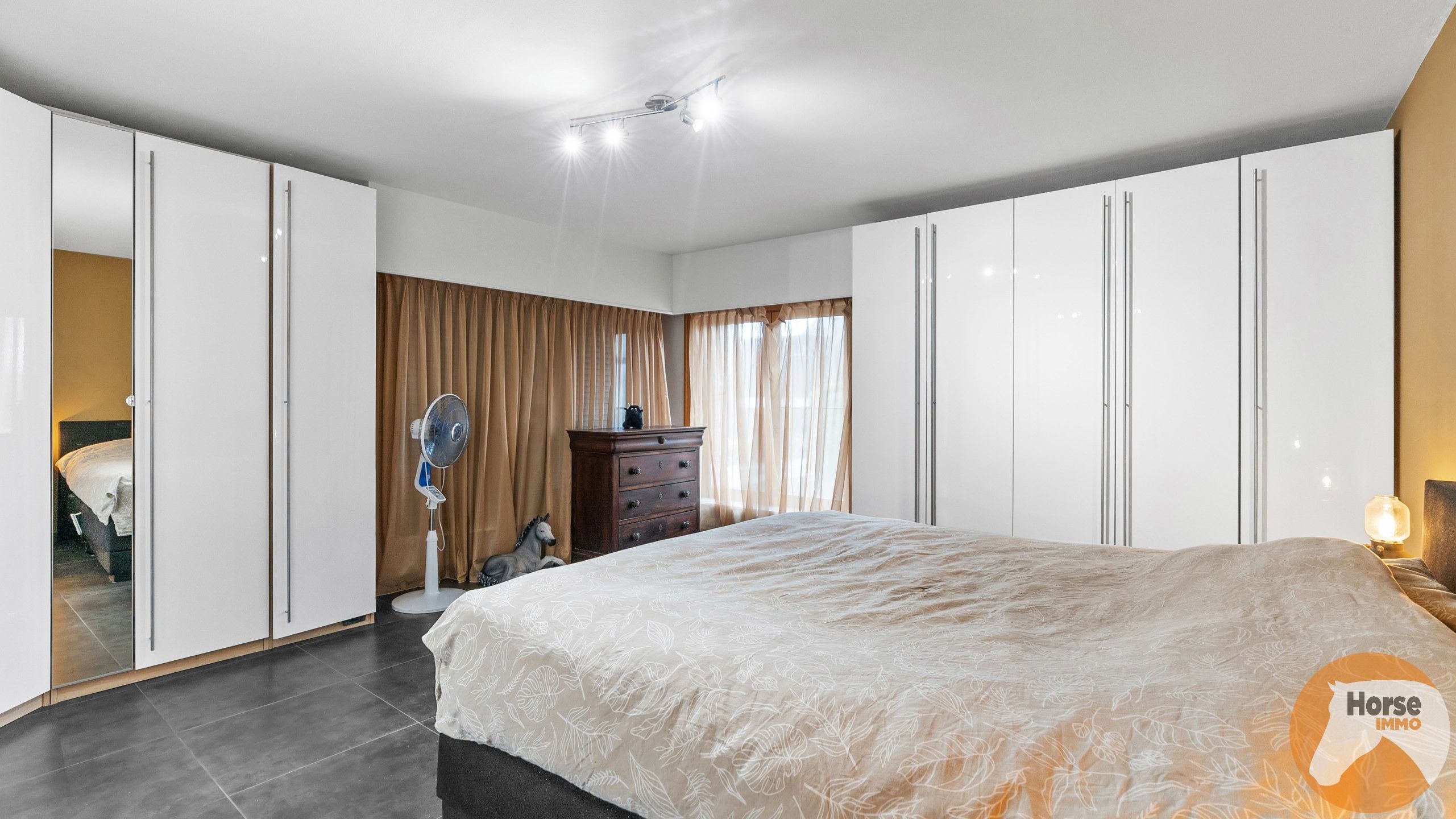 KAMPENHOUT - Professionele paardenaccommodatie op 4ha28 foto 18