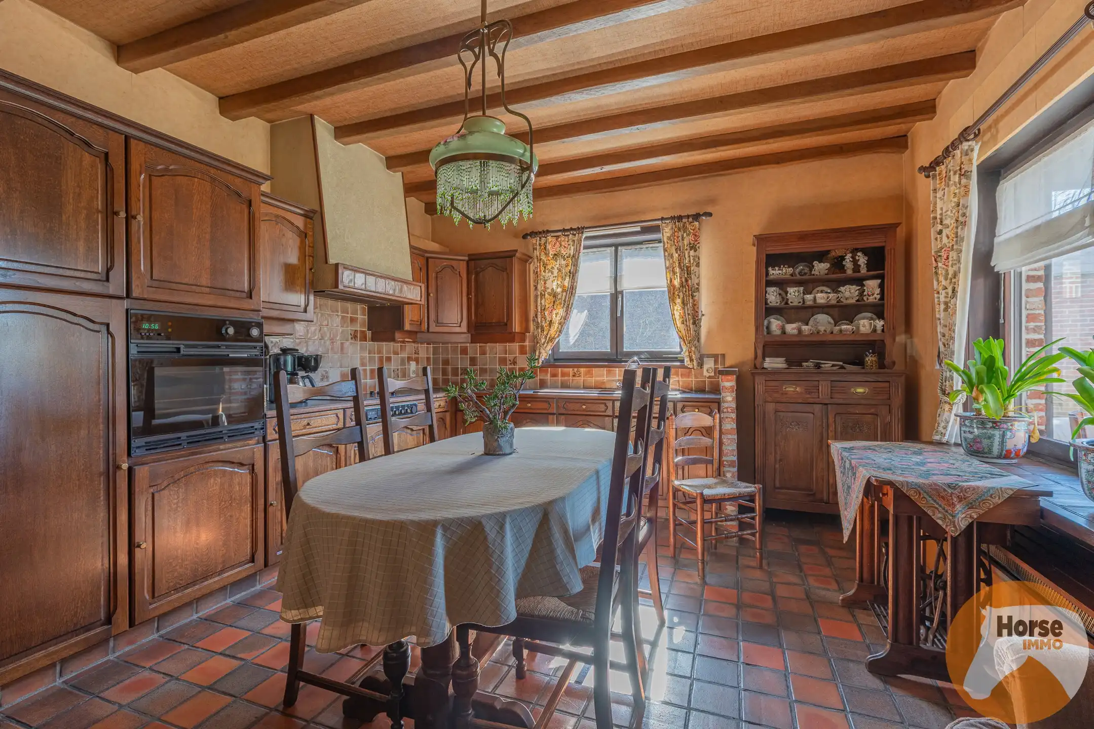 ERONDEGEM - Verzorgde 4-gevelwoning met achterliggende weide foto 10