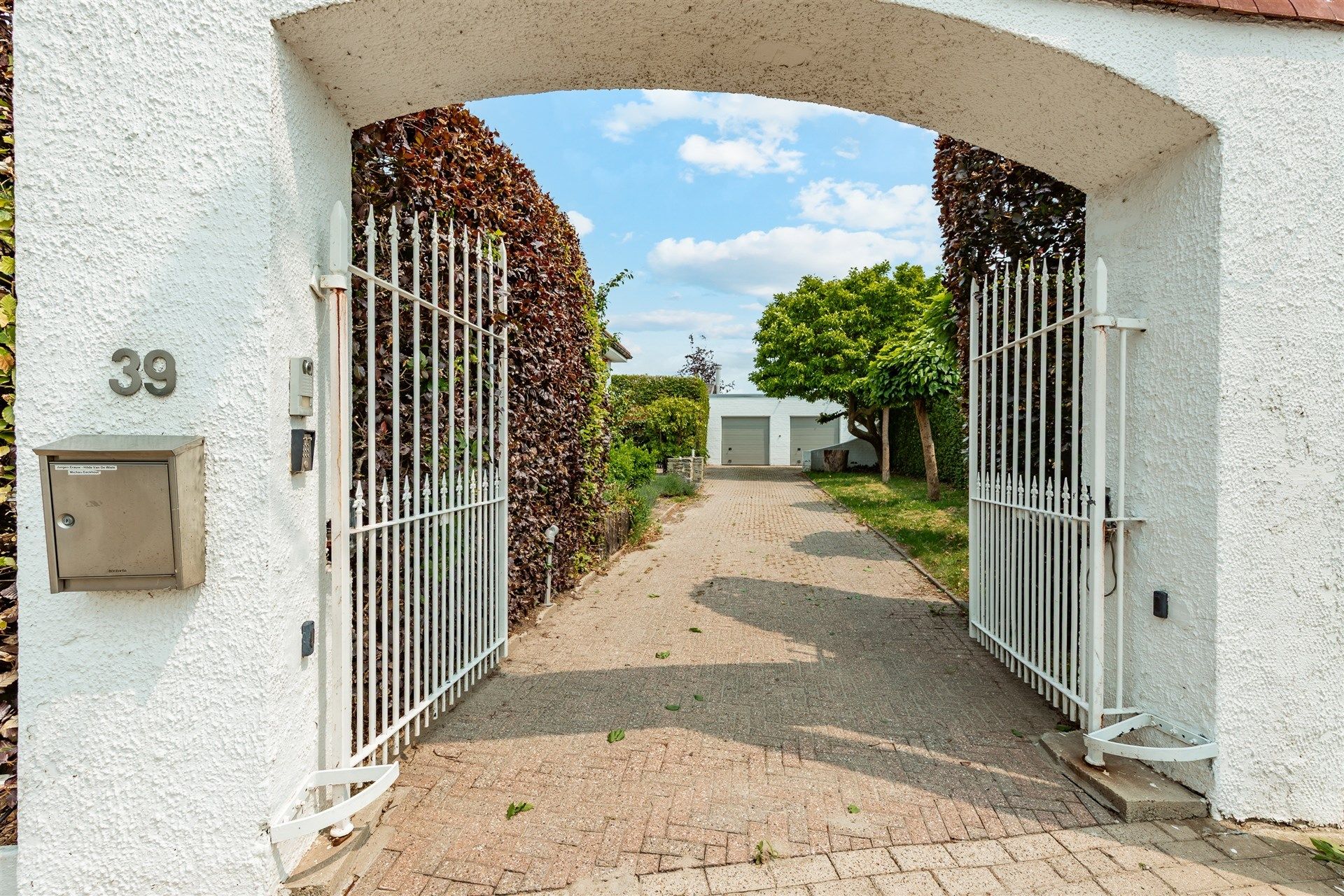 Charmante villa met 3 slks en tuin op groot perceel foto 29