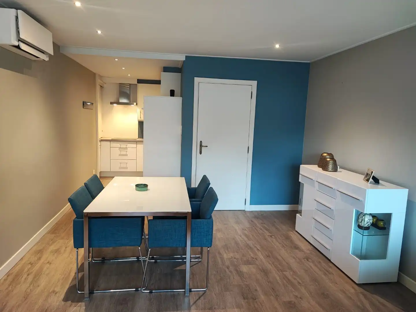 Rijwoning met 2 slpks op wandelafstand van het centrum van Meerhout met tuin en garage !  foto 4