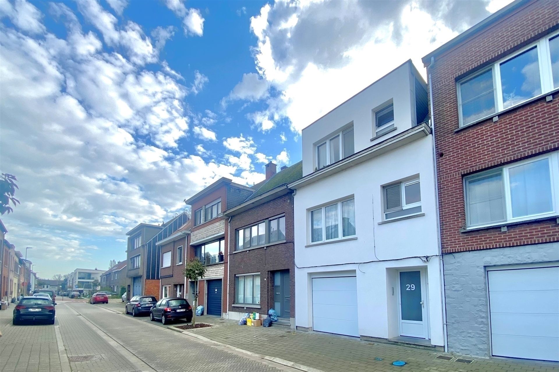 Gerenoveerd appartement  met 2 ruime slpks foto 14