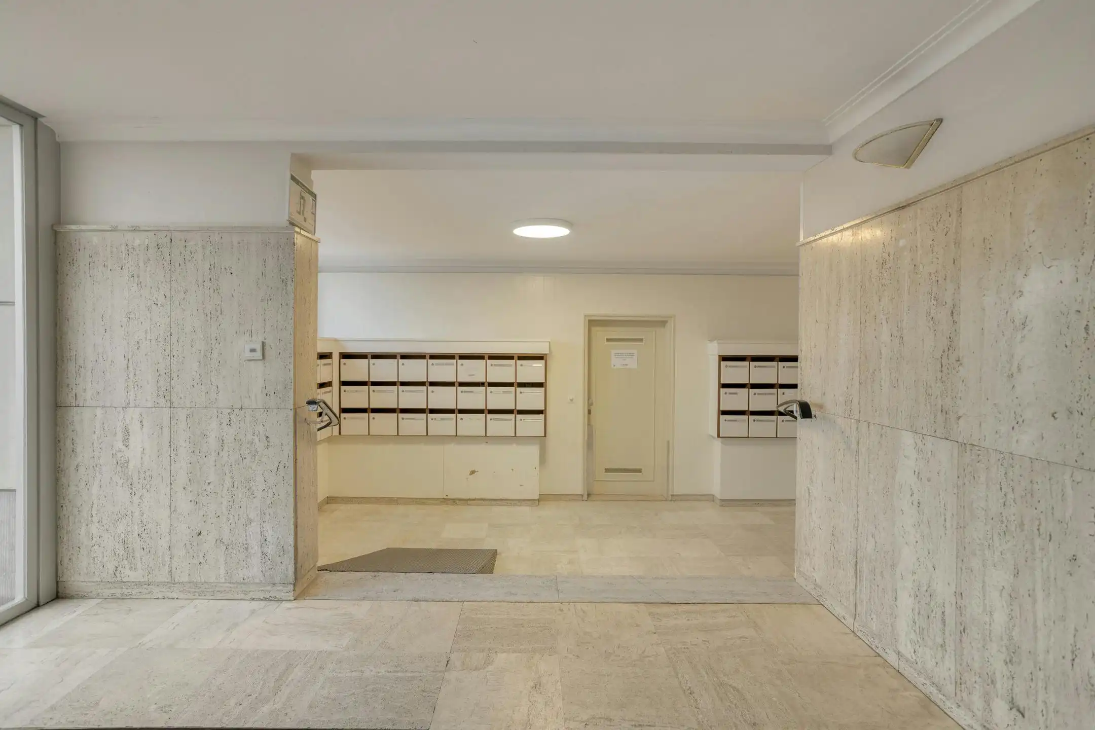 Te renoveren studio met uniek zeezicht te koop in Duinbergen foto 10