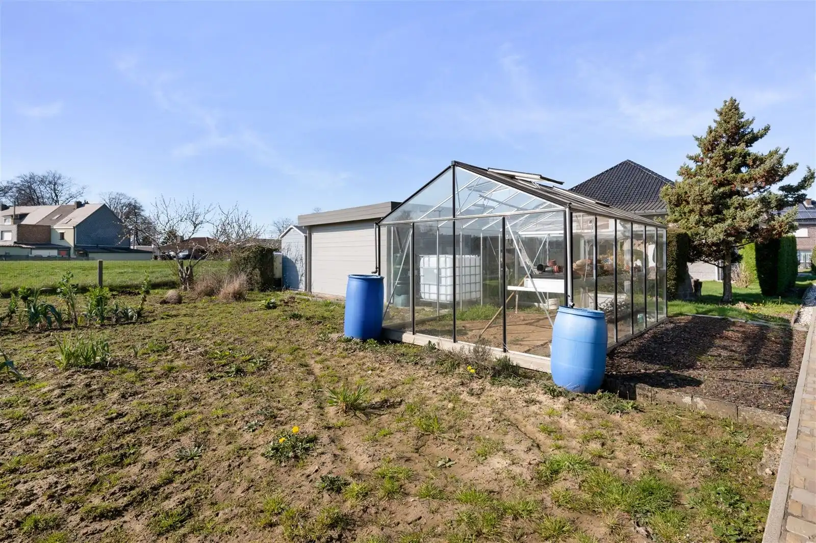 villa bungalow met tuin en aparte garage op +/- 10are foto 26