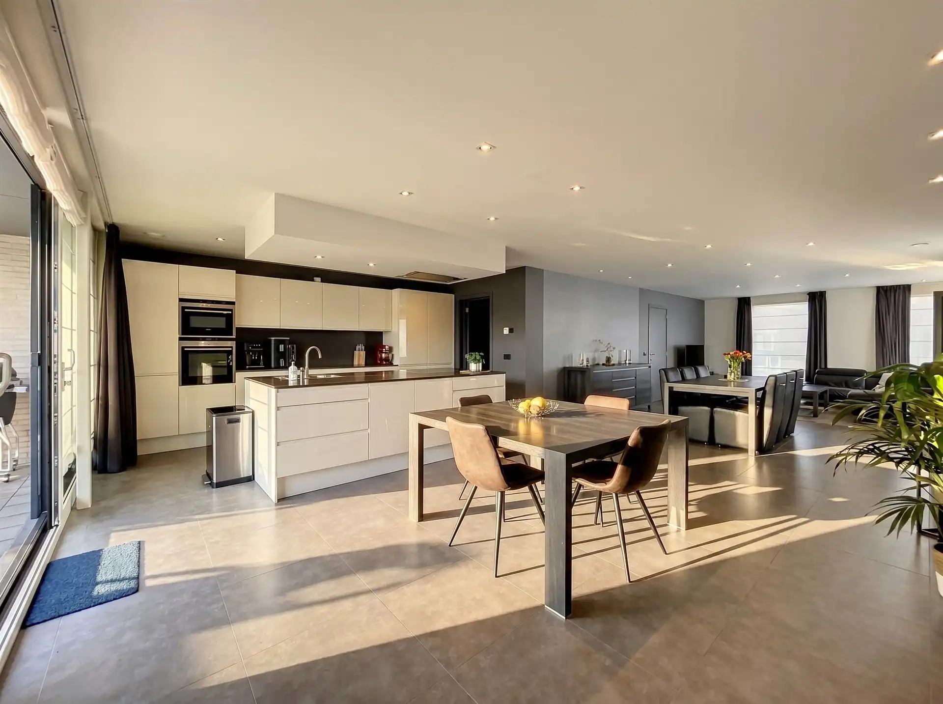 Energiezuinige gezinswoning met 3 slaapkamers en garage op toplocatie foto 3