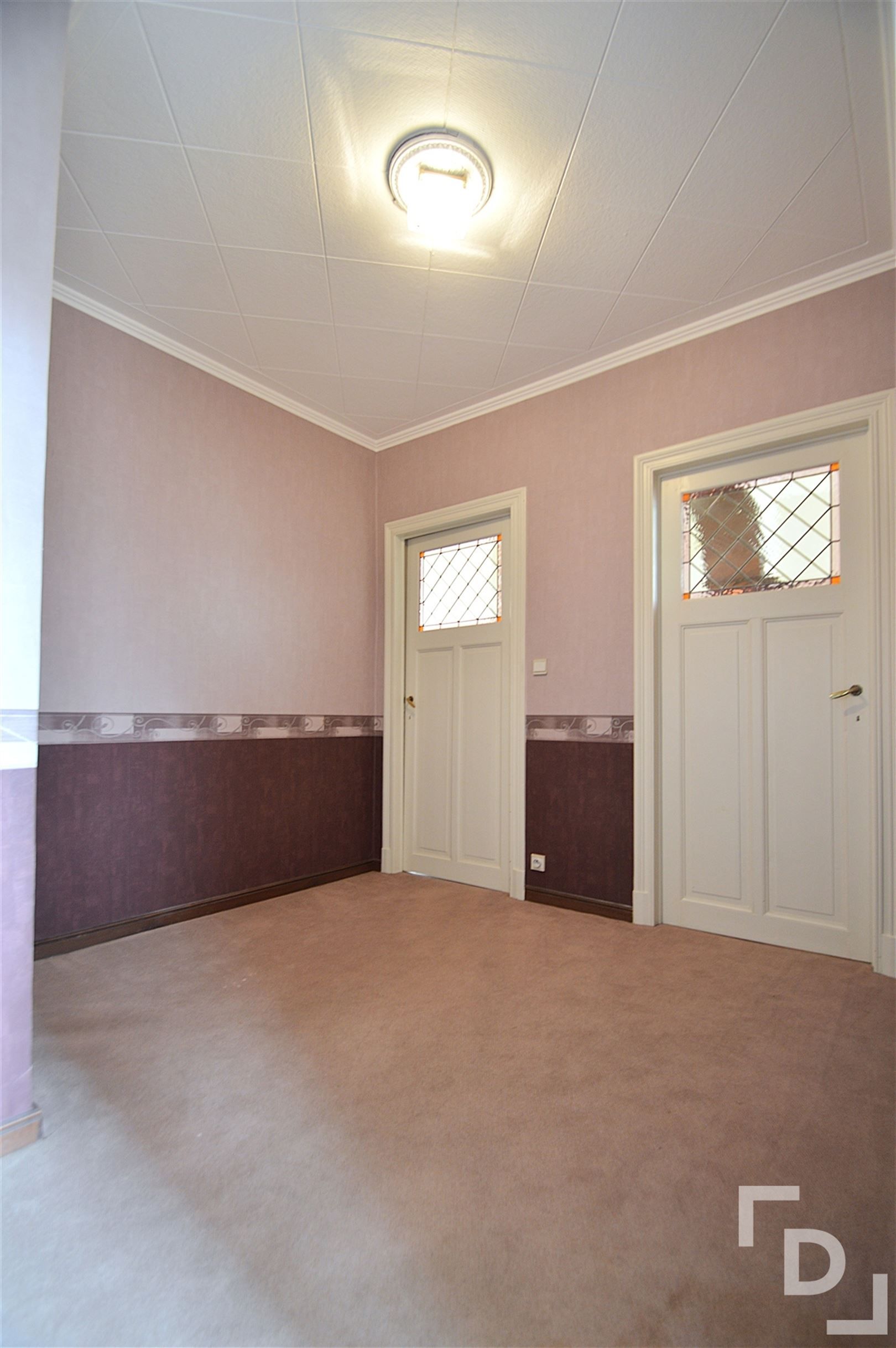 Ruim appartement op toplocatie in Ieper. foto 8