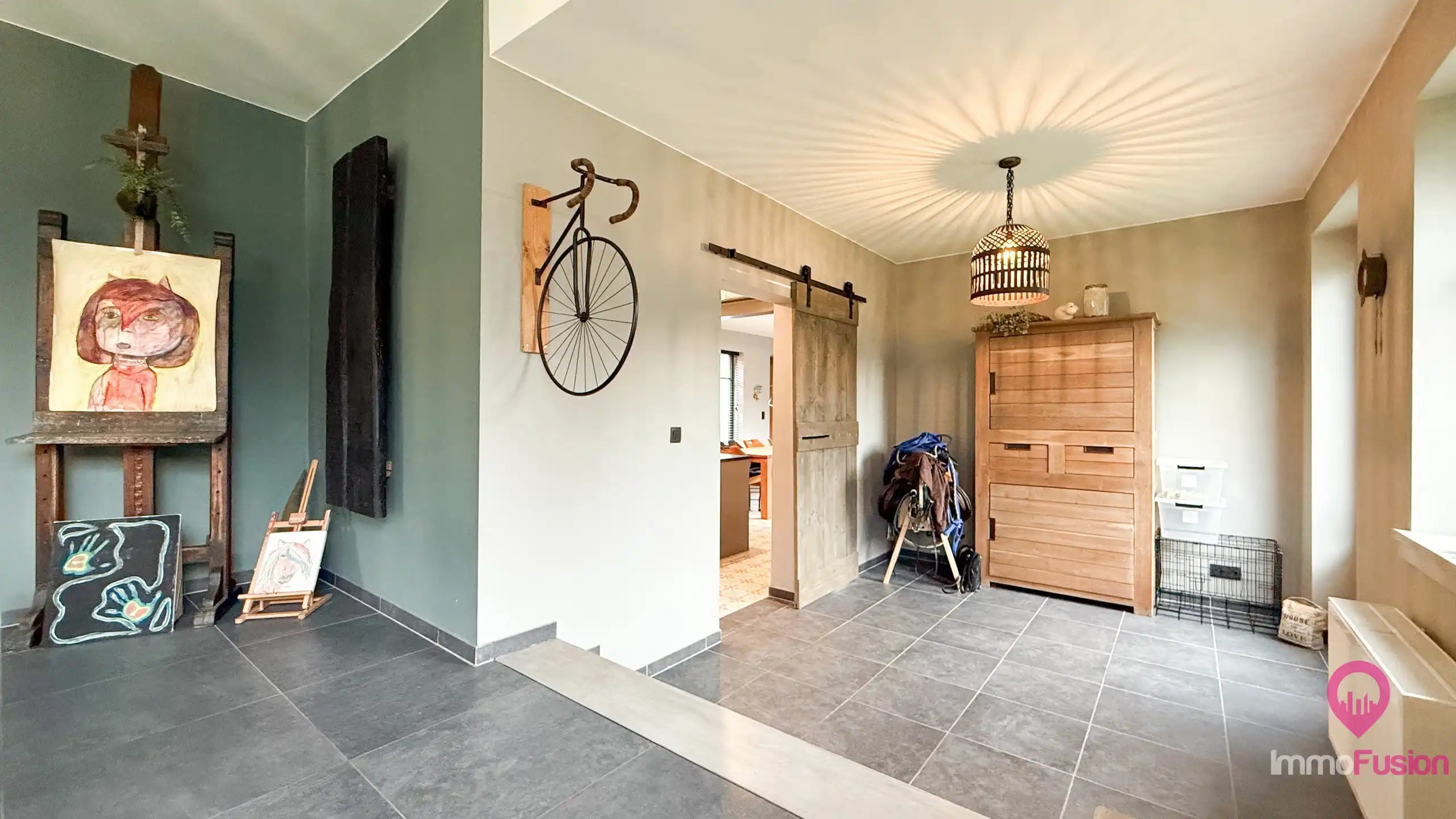 Gerenoveerde landelijk moderne woning op 28 are met 4 suites! foto 8