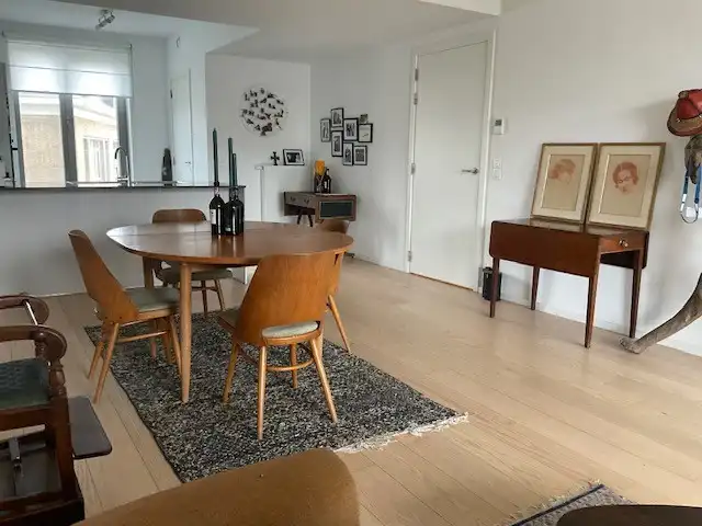 TE HUUR – Prachtig 2-slaapkamerappartement met ruim terras in Oudergem, nabij Brussel foto 4