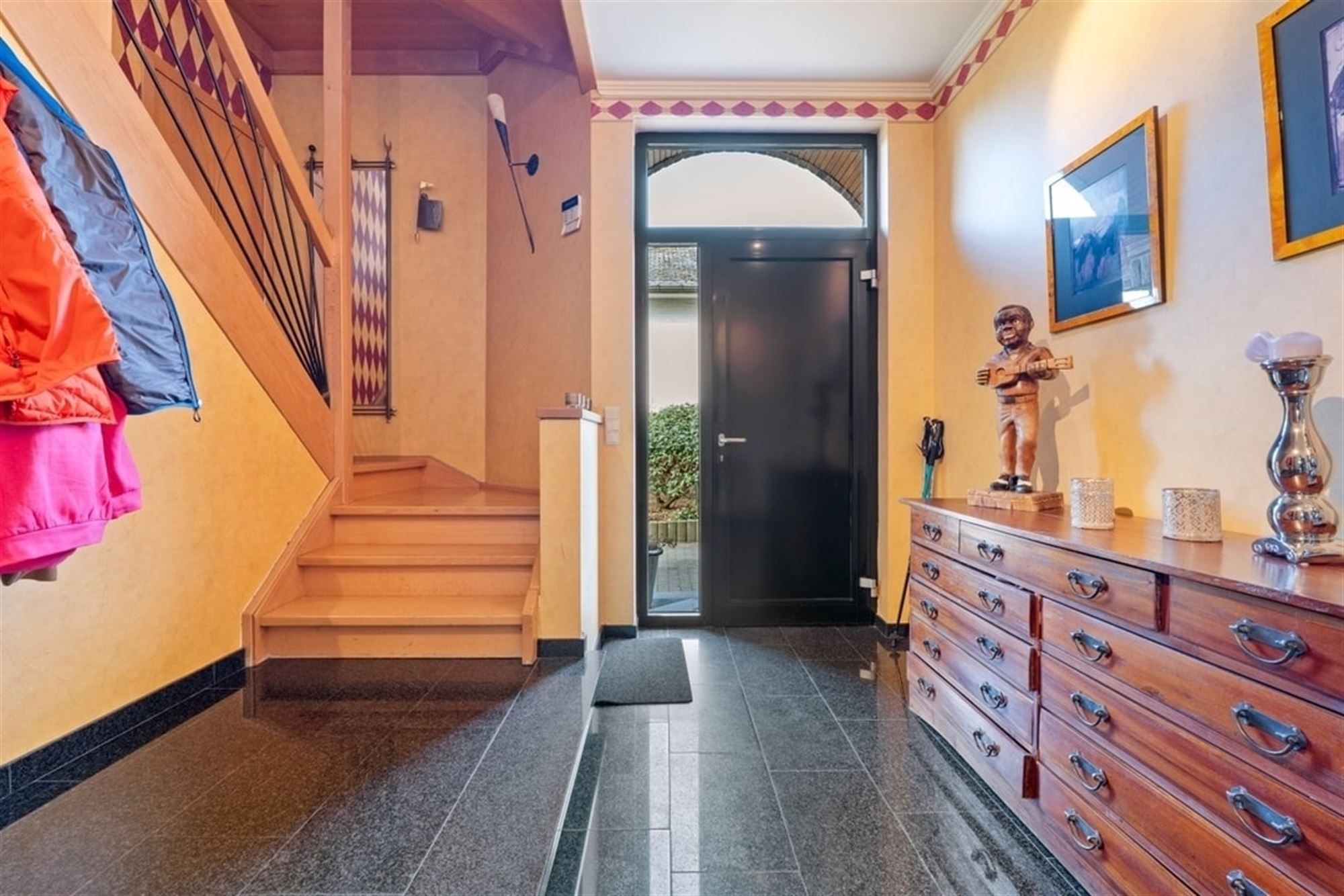 RUIME WONING MET VEEL MOGELIJKHEDEN IN TONGEREN foto 8