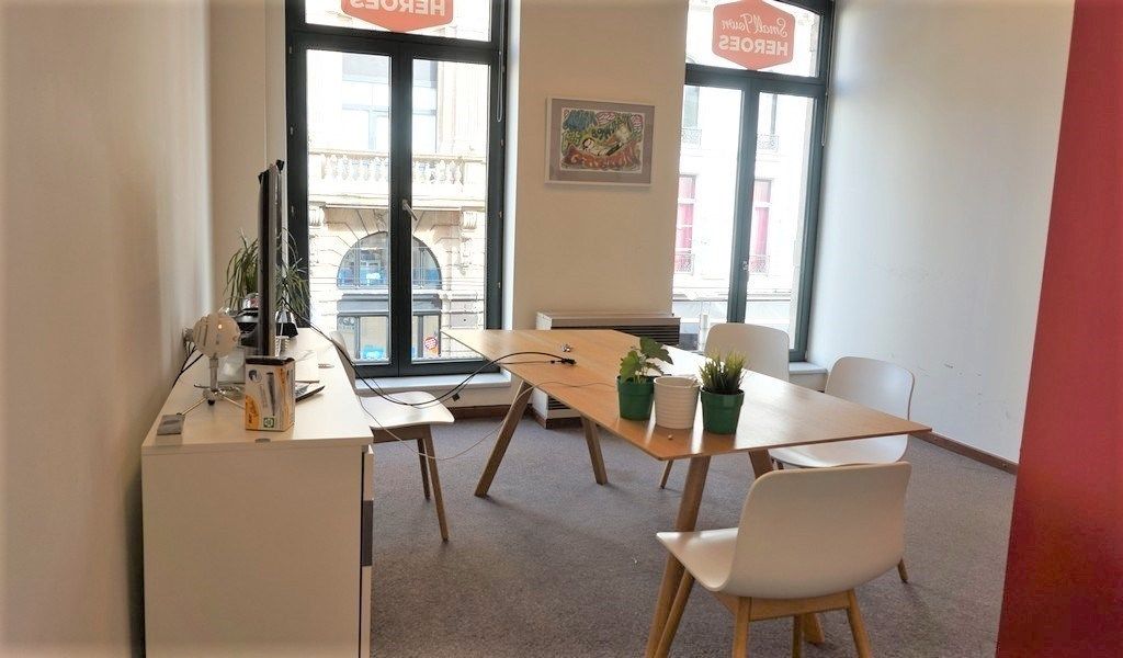 Kantoorruimte te huur in gerenoveerde herenwoning in centrum Gent foto 3