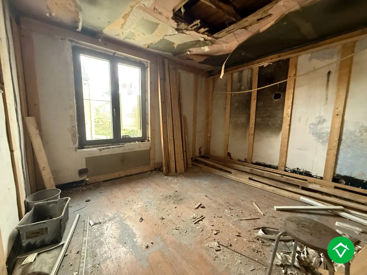 Op te frissen rijwoning met 3 slaapkamers in centrum Roeselare foto 9