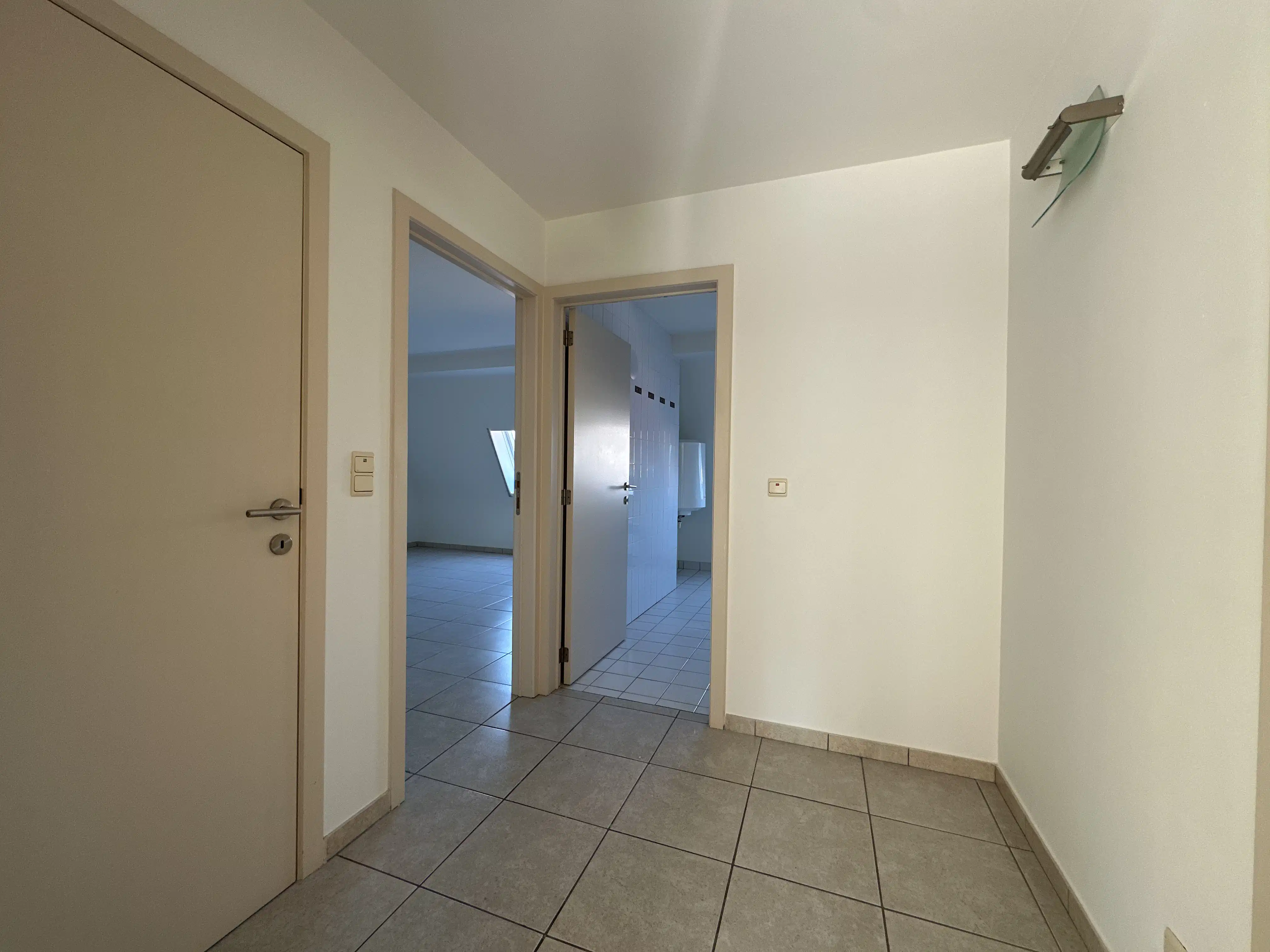 Ruim 2-slaapkamerappartement te huur in centrum Wetteren foto 7