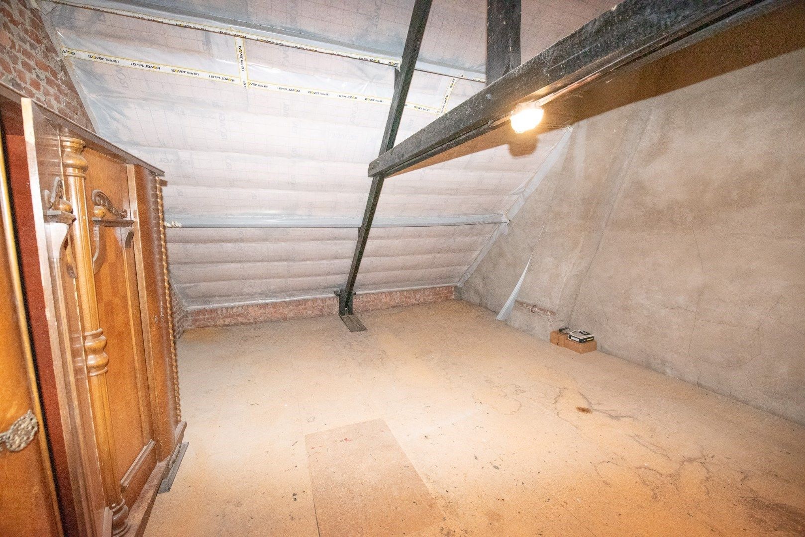 Gerenoveerd woning te huur in het centrum van Waregem! foto 13