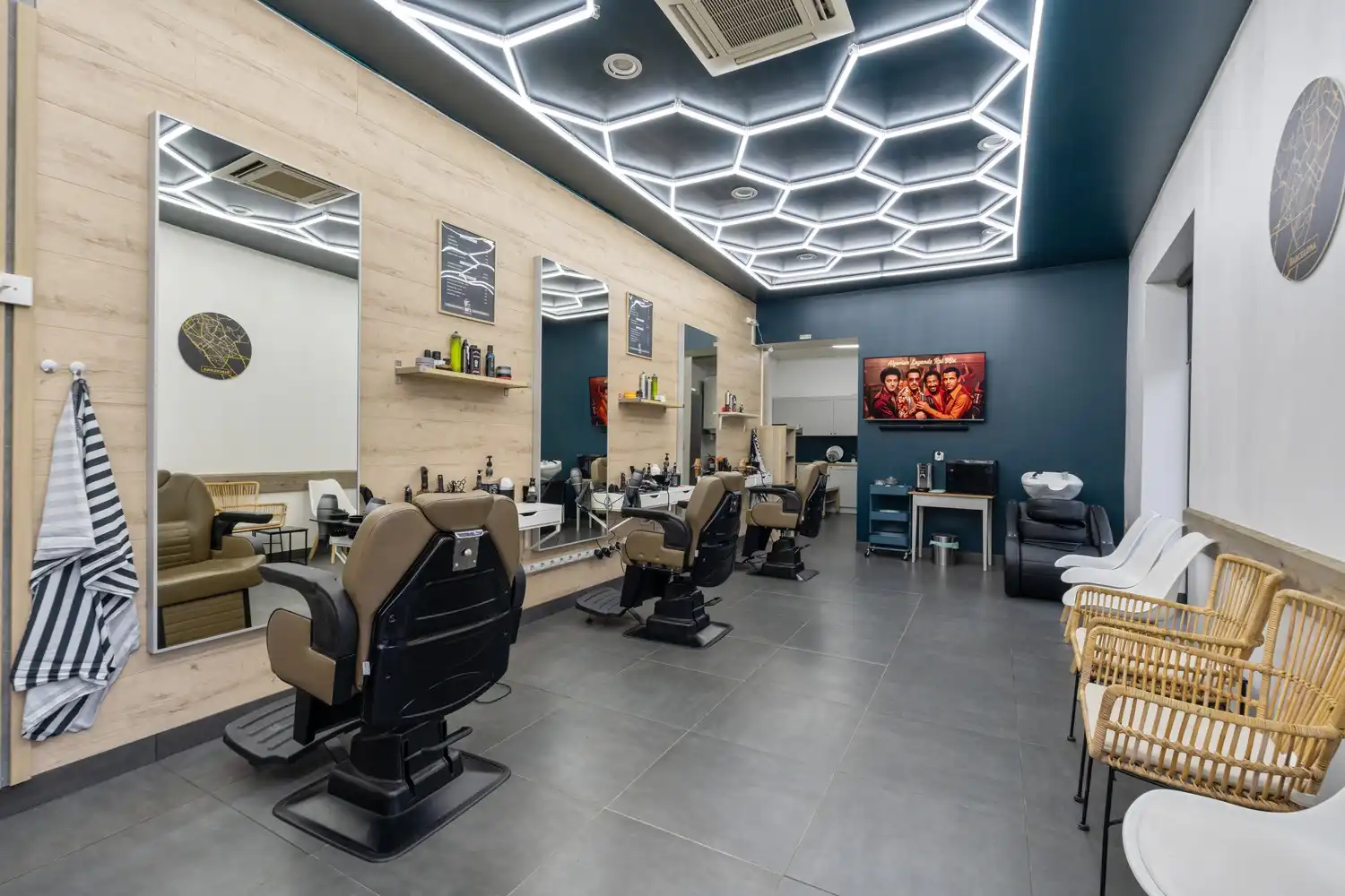 Gerenoveerd handelspand met appartement op gunstige locatie! foto 18