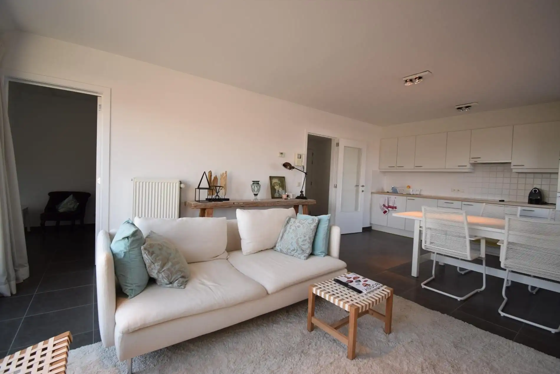 GEZELLIG INSTAPKLAAR TWEE-SLAAPKAMERAPPARTEMENT foto 3