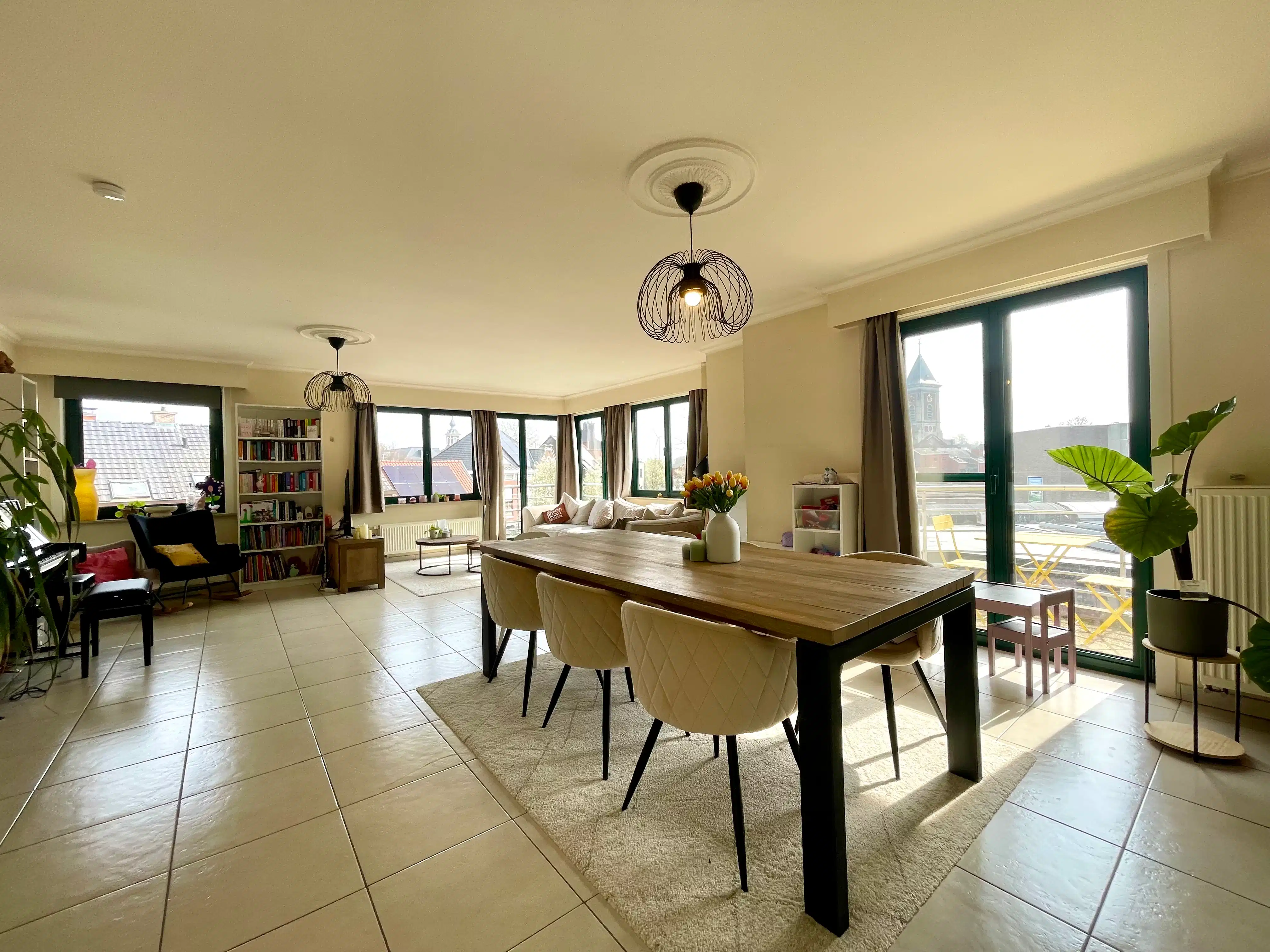 Instapklaar drieslaapkamer-appartement in centrum Evergem foto 5