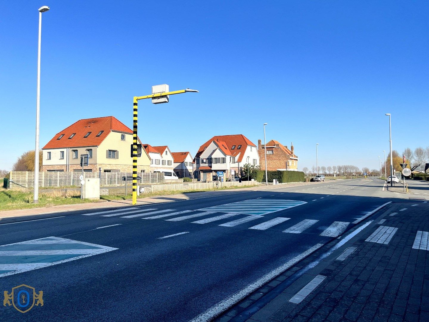 Parkeerterrein met 14 staanplaatsen foto 5