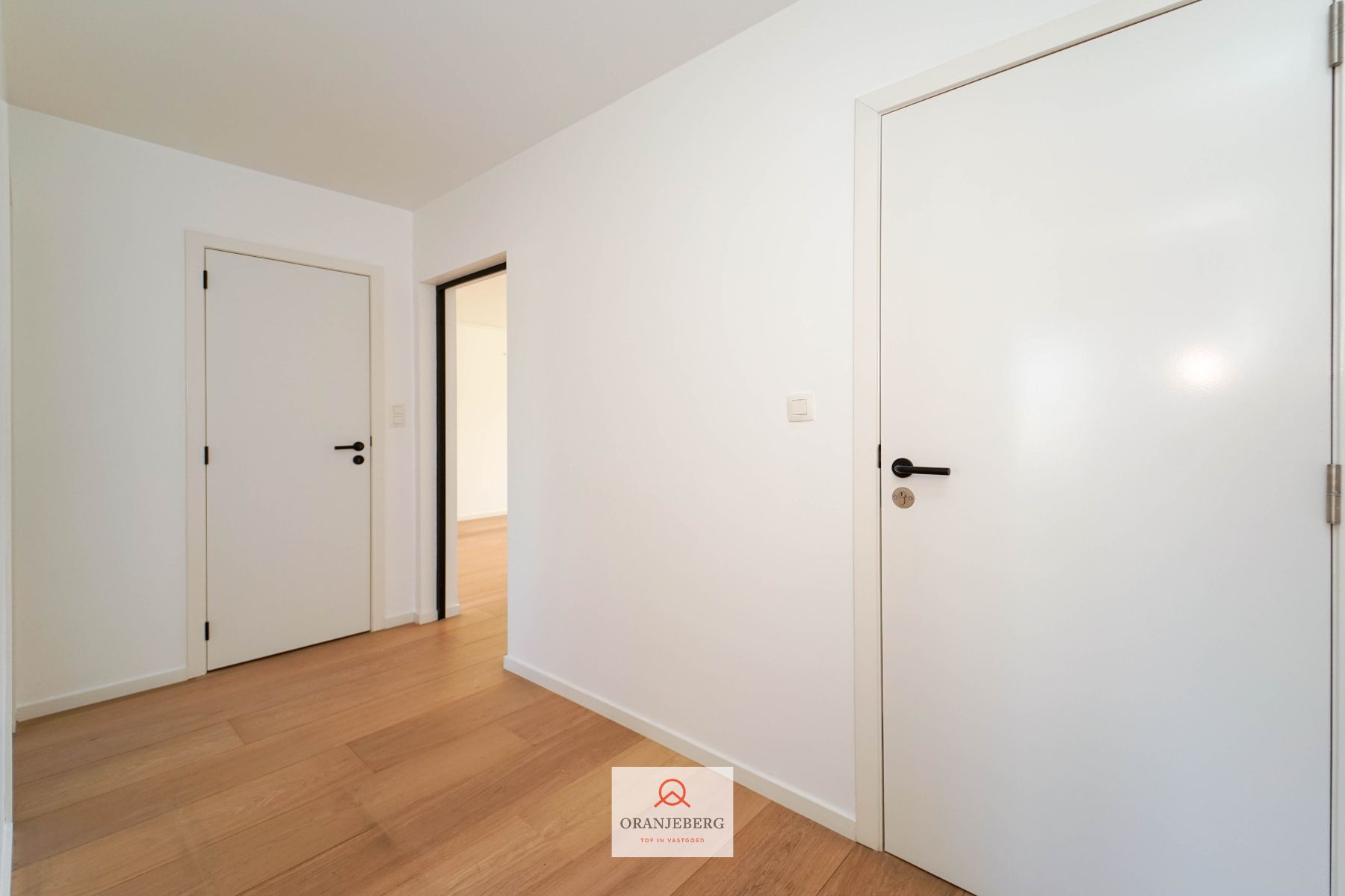 Zonnig 2 slaapkamerappartement met terrasje foto 4