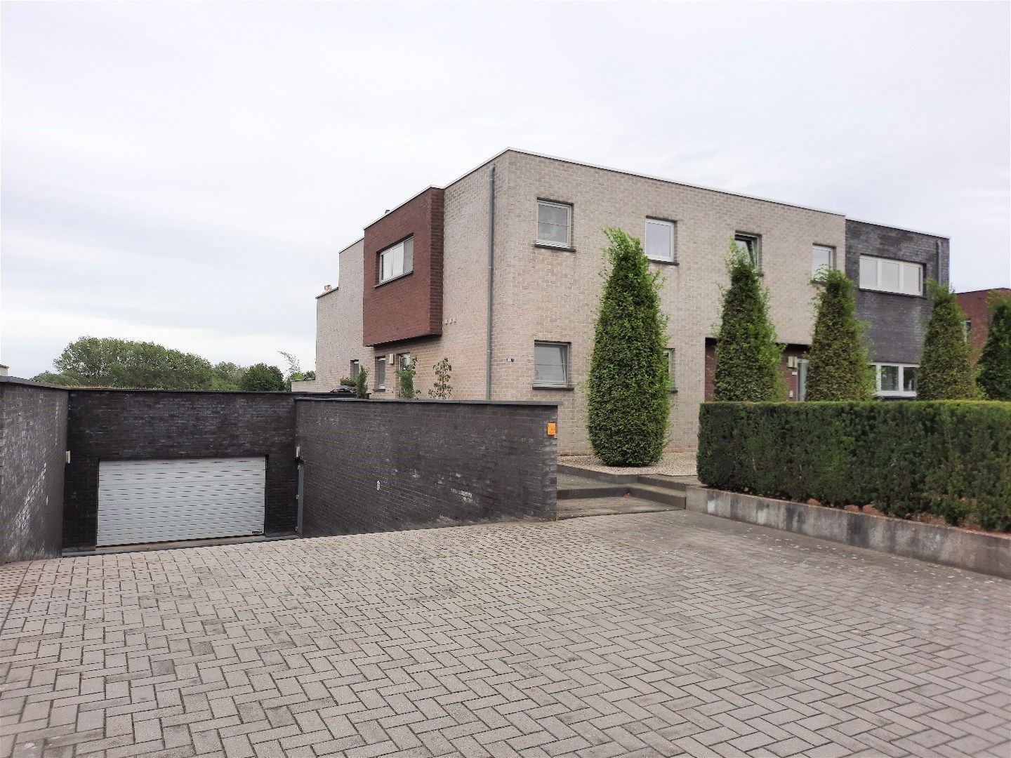 MODERNE LOFTWONING MET TUIN EN 2 GARAGES foto 13