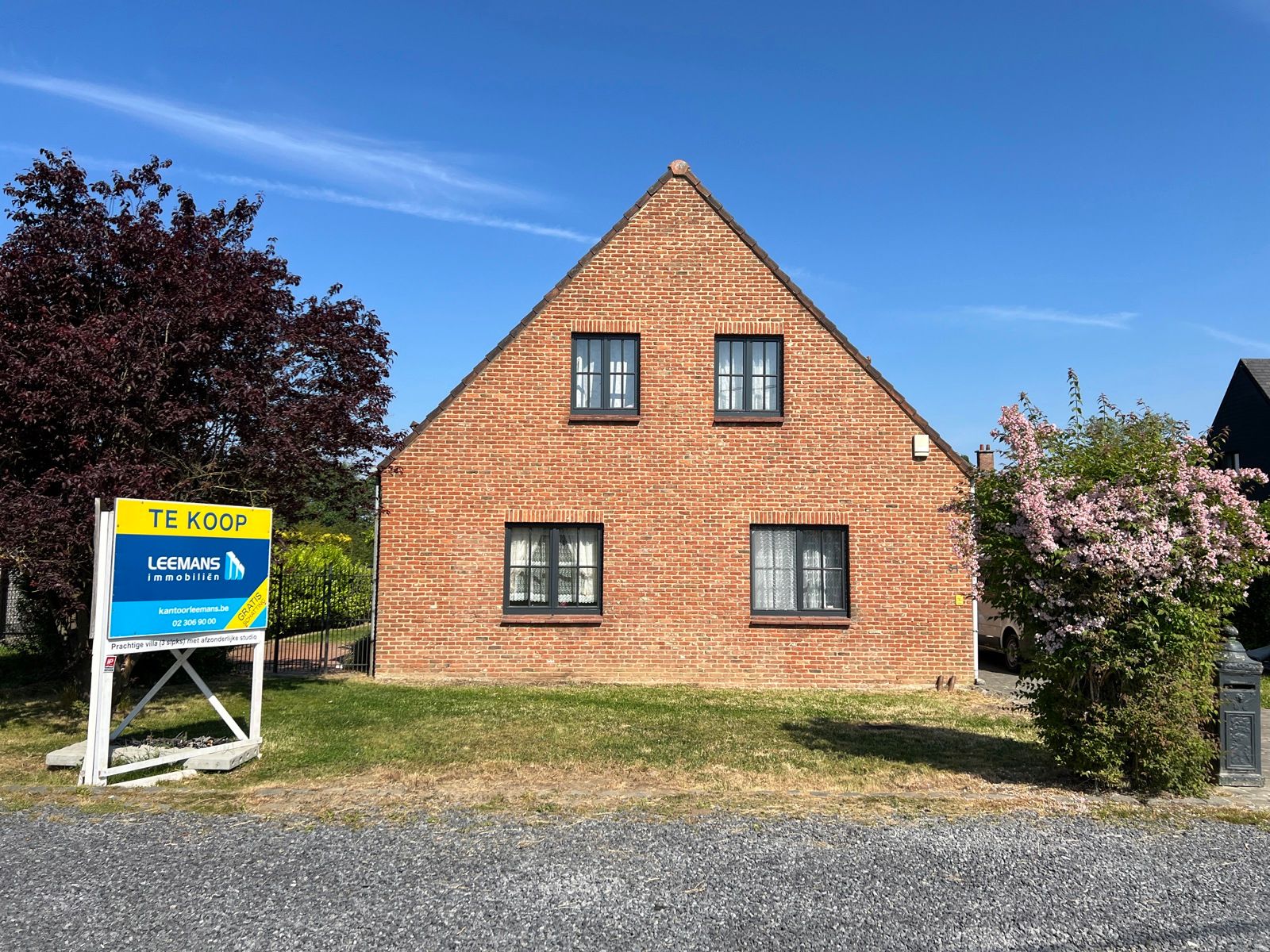 UITZONDERLIJKE VILLA MET APARTE STUDIO TE KOOP OP TOPLOCATIE foto 4