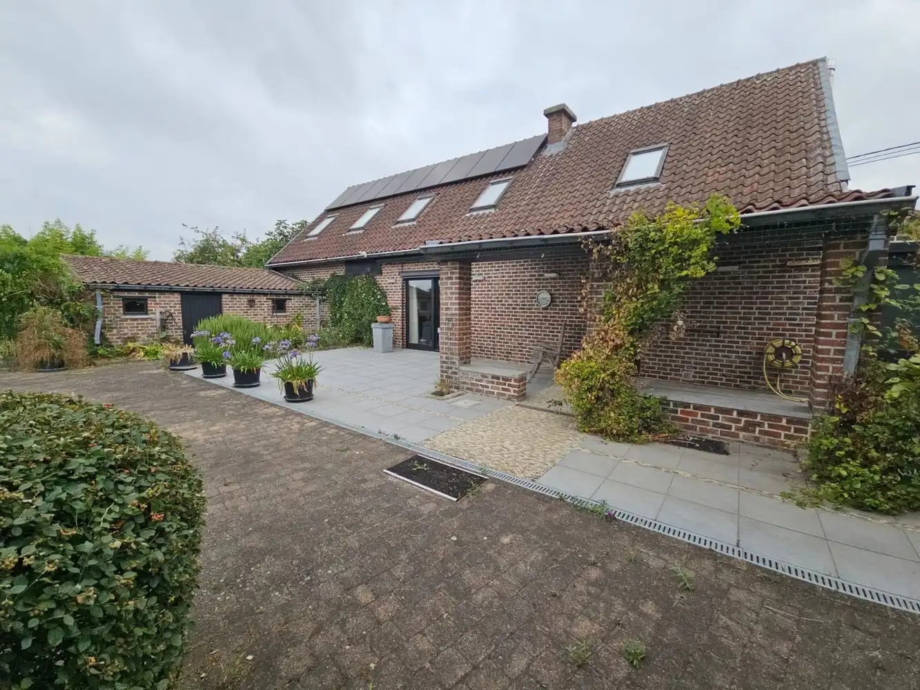 Charmante woning in hoevestijl op een perceel van 32a75ca foto 6