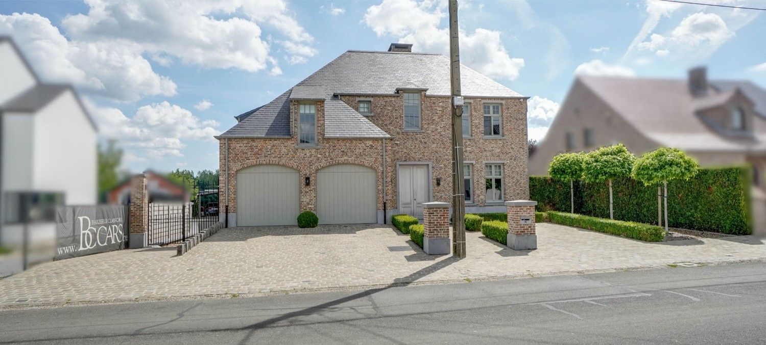 Nieuwbouwvilla met 4 slaapkamers, zwembad en paardenweide! foto {{pictureIndex}}