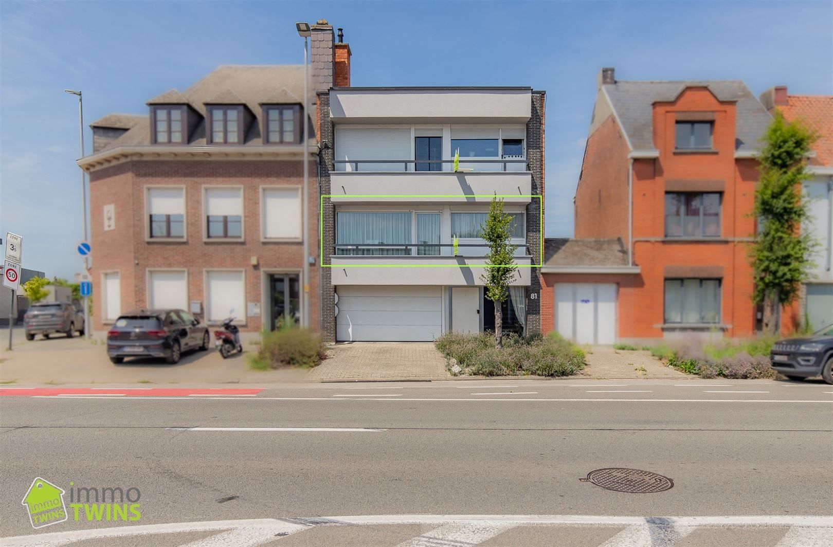 Instapklaar appartement met 3 slaapkamers, 2 terrassen te Baasrode foto {{pictureIndex}}