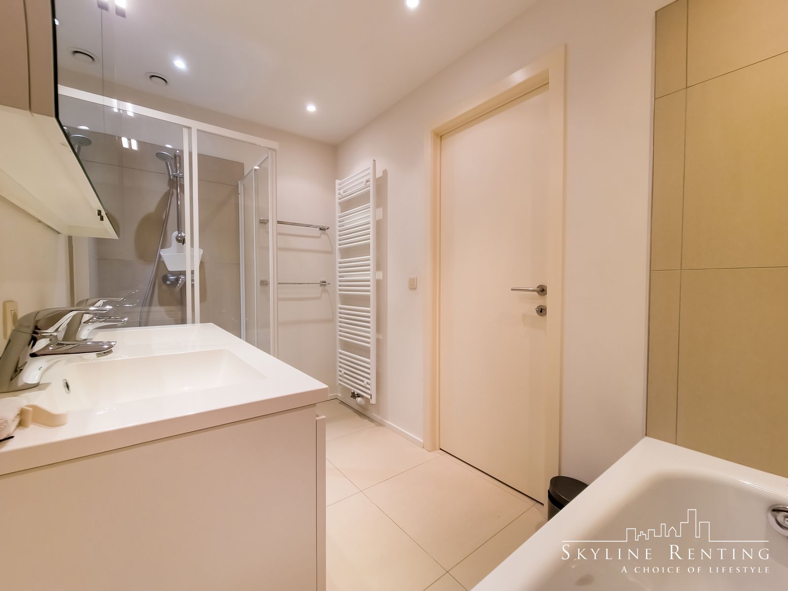 Fantastische gemeubeld 2 kamers PENTHOUSE (Ter Kameren Bos) foto 16