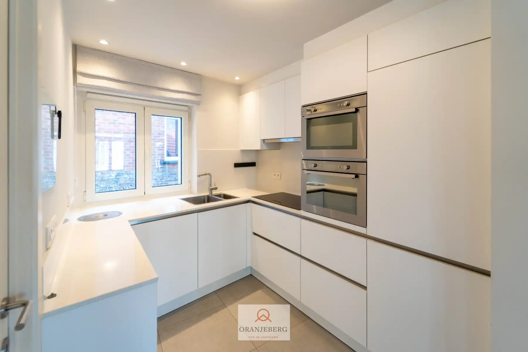 Charmant duplexappartement met terras nabij Sint-Annaplein foto 25