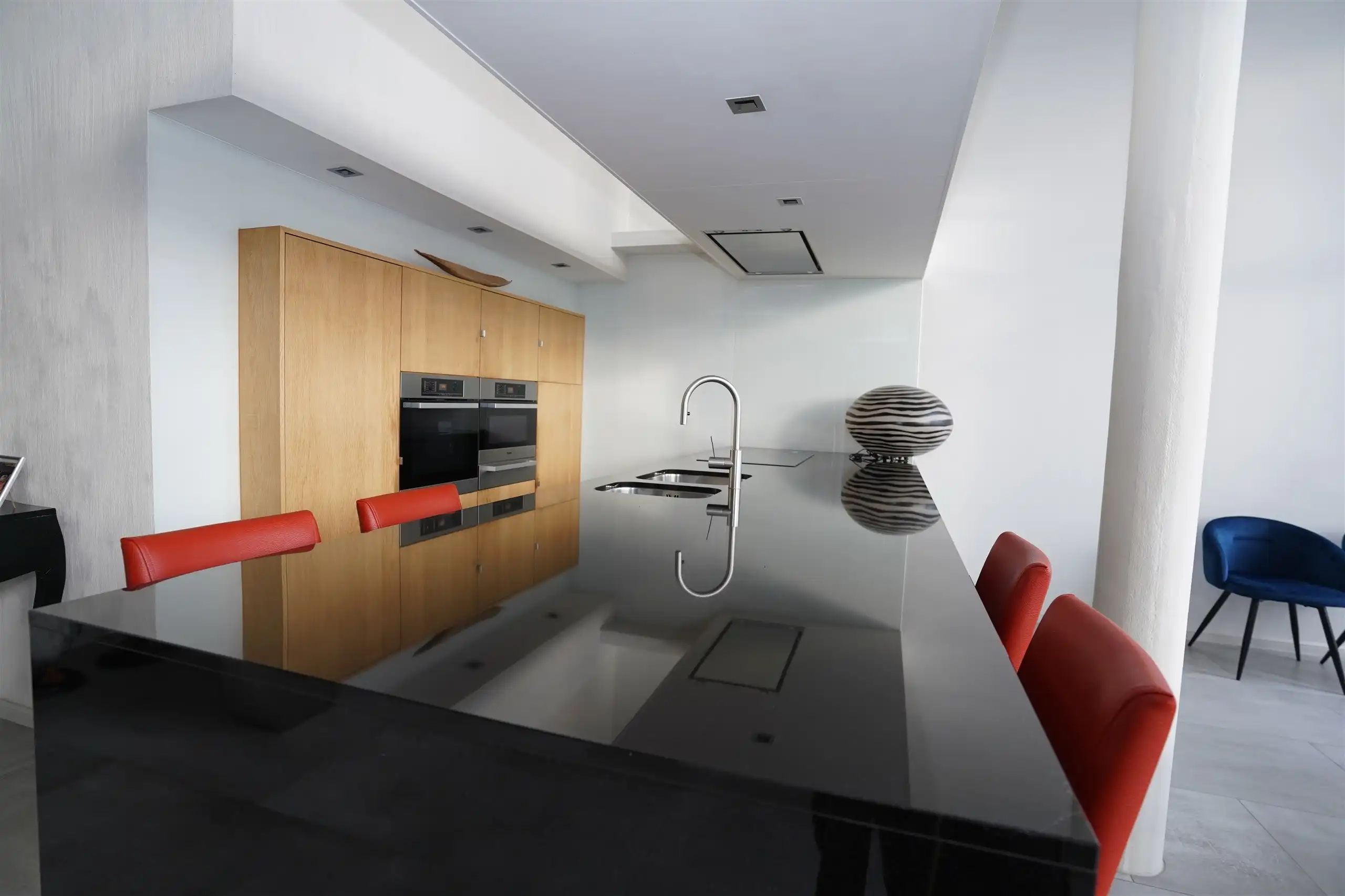 Architecturale luxe loft – zeldzaam, stijlvol & met staanplaats... foto 16