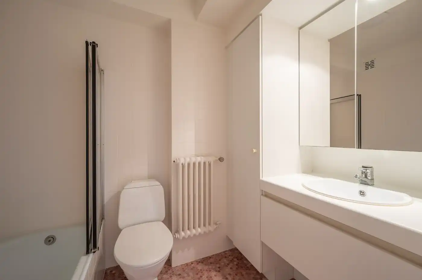 Ruim appartement op de Kustlaan in hartje Zoute met open zicht op de minigolf foto 10